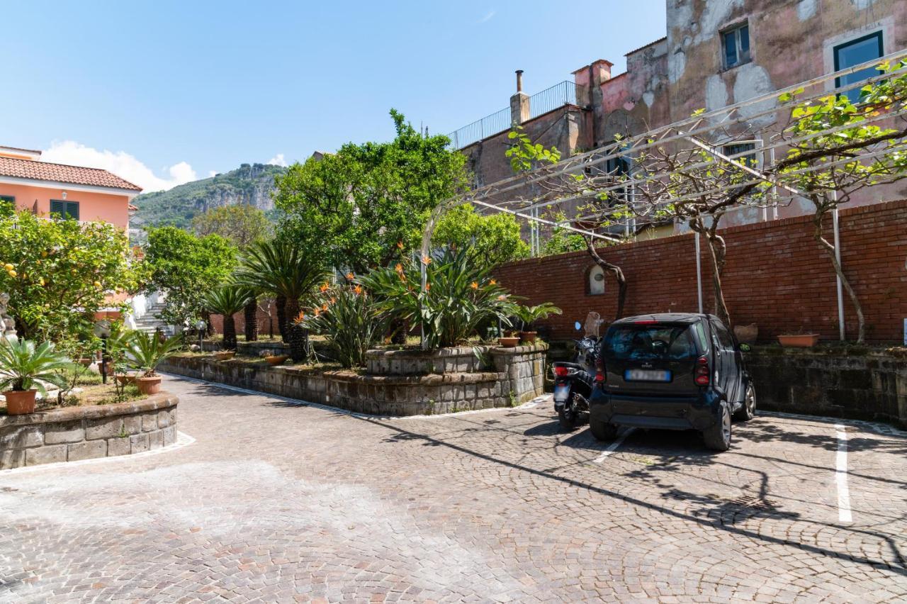 Villa Francesca Relais Пьяно-ди-Сорренто Экстерьер фото